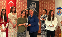 Efes Selçuklulu öğrenciler mübadeleyi müzik ve tiyatro ile anlattı