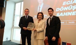 Emine Sabancı Kamışlı EGİAD Dönüşüm Sahnesinde: Her dört gencin biri işsiz