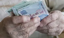 Emekliler için ödeme günü: Maaş ve bayram ikramiyesi hesaplara yatıyor