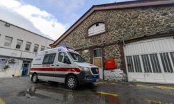 İzmir'in simge binalarından Gasilhane'ye el koyma girişimi: Polis zoruyla tahliye edilecek