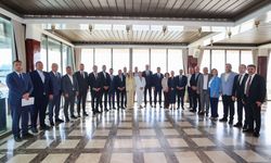 CHP İzmir’de kritik zirve: Belediye başkanları bir araya geldi