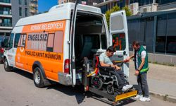 Konak’ın Engelsiz Servis’i yüzleri güldürmeye devam ediyor