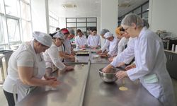 Konaklı kadınlara ‘altın bilezik’