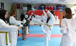 İzmirli kadınlardan ücretsiz tekvando kursuna yoğun ilgi