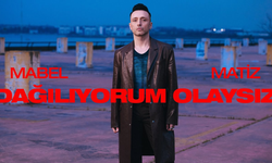 Mabel Matiz - Dağılıyorum Olaysız şarkı sözleri