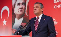 Özel’den grup toplantısında ekonomi mesajları: Herkesin evladı kendinden daha fakir