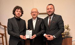 Kartal, Kılıçdaroğlu'nun ofisindeki tarihi anları Sözcü'ye anlattı: Ekibi haberi sevinçle verip elini öptü