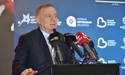 CHP’li Zeybek’ten İzmir vurgusu… Meslek Fabrikası’nı hatırlattı: Belediyelerimizin mülklerini iktidardan kurtaramıyoruz