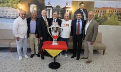 Galatasaraylılar kutlama yaptı… Süper Lig kupası İzmir’e geldi