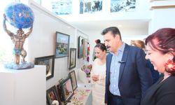 Dikili’de sanat çiçek açtı: El emeği eserler sanatseverlerle buluştu