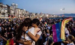 İzmir’de Onur Yürüyüşü yasaklandı