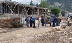 İskele çöktü, işçiler yaralandı... İkisinin durumu ağır