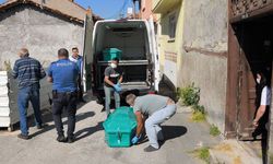 Kütahya’da bir kadın evinde ölü bulundu…Oğlu, 15 gün boyunca annesinin ölü bedeniyle yaşamış