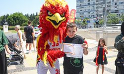 Göztepe'den çocuklara özel etkinlik: Karneni getir, hediyeni götür
