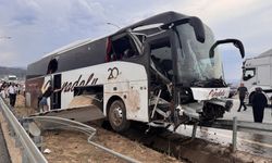 Aydın'da otobüsle otomobil çarpıştı... 9 kişi yaralandı