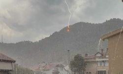 Aydın ve Muğla'da yıldırım düştü... 6 farklı noktada yangın