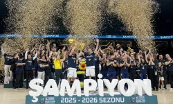 Üst üste üçüncü kupa… Basketbolda şampiyon Fenerbahçe