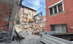 Buca Onat Tüneli projesinde riskli binalar yıkılıyor