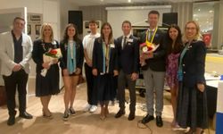 Karşıyaka Rotary Kulübü’nde yeni dönem: Devir teslim töreni yapıldı