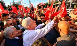 Dervişoğlu 'Bayrak açıyorum' mitinginde konuştu: Terörü kollayanlar bu asil duruşun hedefidir