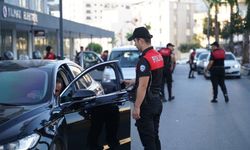 İzmir’de aranan şahıslar polisten kaçamadı
