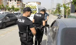 İzmir’de 143 aranan şahıs polisten kaçamadı