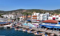 Foça'da sanat ve sporla iç içe bir yaşam