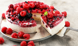 Yaz tatlılarının kraliçesi: Frambuazlı Cheesecake nasıl yapılır? Frambuazlı Cheesecake tarifi