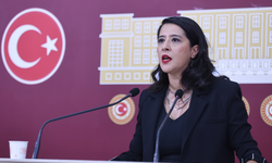 Kahvaltıya katılmadığı için darp edildi ve görevden uzaklaştırıldı!