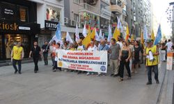 İzmirli öğretmenler açlık grevindeki meslektaşlarına ses verdi: Atama yapılsın, taban ücret getirilsin