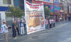 Emeklilerden İzmir'de 'onurlu yaşam' nöbeti: Mücadele büyüyecek!