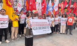 İzmirli öğretmenlerden Ankara'daki meslektaşlarına destek