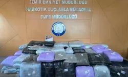 İzmir’de zehir tacirlerine darbe: 371 kilo yasaklı madde ele geçirildi