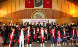 Kemalpaşa'da minikler mezuniyet coşkusu yaşadı