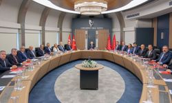 CHP MYK yarın toplanıyor: İhraçlar ve grup toplantısı krizi konuşulacak