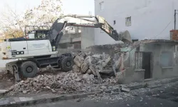 Konak Belediyesi düğmeye bastı… 47 kaçak yapı yıkılacak