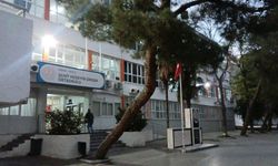 Öğrenciler diken üstünde… Buca’da deprem riskli okulda eğitim devam ediyor