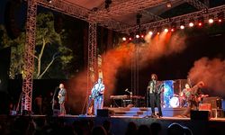 Rock’n roll efsanesi İzmir’i salladı