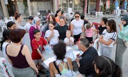 Karşıyaka'da yaz coşkusu sokaklar taştı