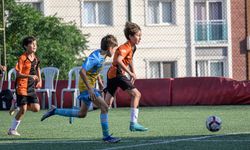 Bayraklı’da 80 takım karşı karşıya… U-12 Cup heyecanı başladı