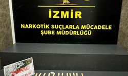İzmir Havalimanı'ndaki şüpheli şahsın bağırsaklarında 490 gram uyuşturucu çıktı