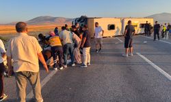 Kuşadası seferi yapıyordu… Yolcu otobüsü devrildi