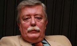 Aziz Üstel İzmir'de hayatını kaybetti
