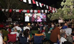 Bayraklı'da açık hava sinema günleri sona eriyor: Final ‘Buz devri’ ile yapılacak