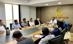 CHP İzmir'de olağanüstü toplantı: 2 görevden alma, 4 atama