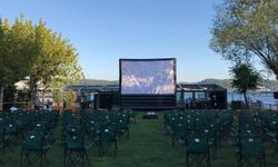 Bayraklı’da sinema keyfi: Neşeli Günler ve Buz Devri açık havada izlenecek