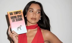 Dua Lipa'nın yeni projesi: Yasaklı kitaplar kütüphanesi!