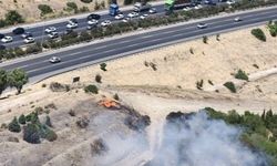 Buca’da otobandaki yangına müdahale devam ediyor