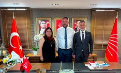 Gümrükçü’ye Serdar Sandal ve Didem Gültekin’den tebrik ziyareti