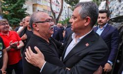 Özgür Özel’in ekibi yol haritasını çizdi: Yeni parti için ilk tarih ve vekil sayısı geldi